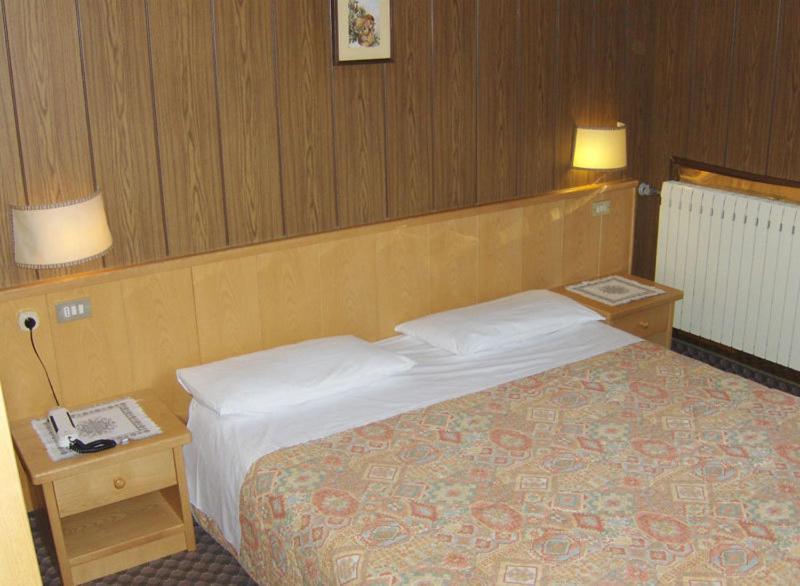 Hotel Miramonti วีโก ดี ฟาสซา ภายนอก รูปภาพ