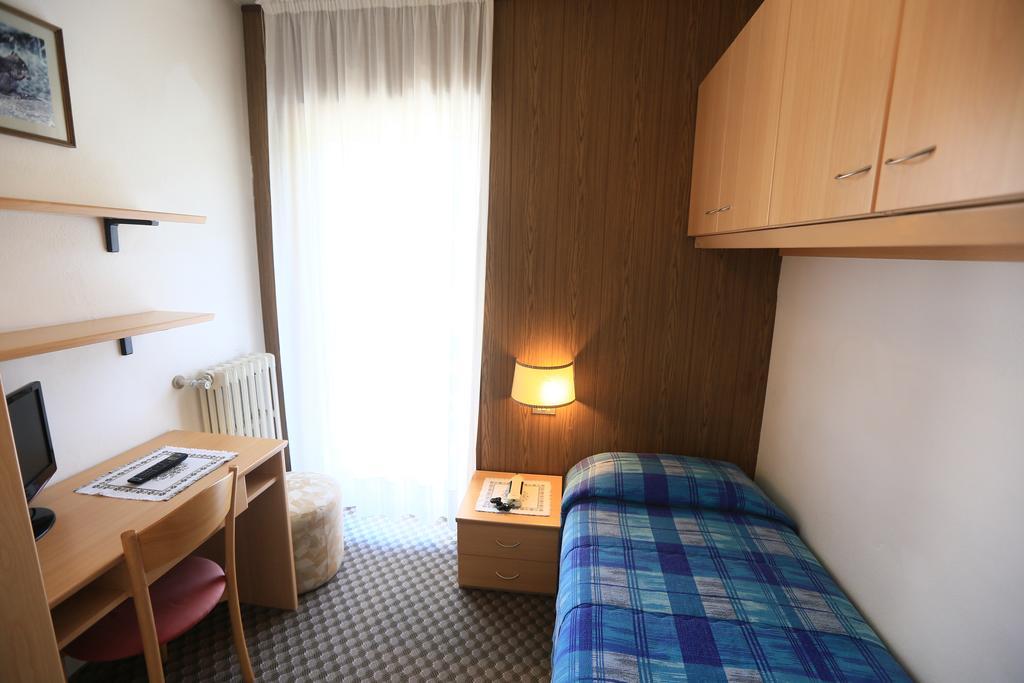 Hotel Miramonti วีโก ดี ฟาสซา ภายนอก รูปภาพ